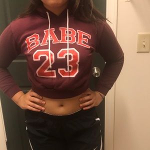 Crop top hoodie (BABE)